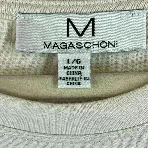 Magaschioni Women’s Top / Blouse Size Large Cream Poly/Modal/Spandex Knit Soft! - Picture 2 of 9